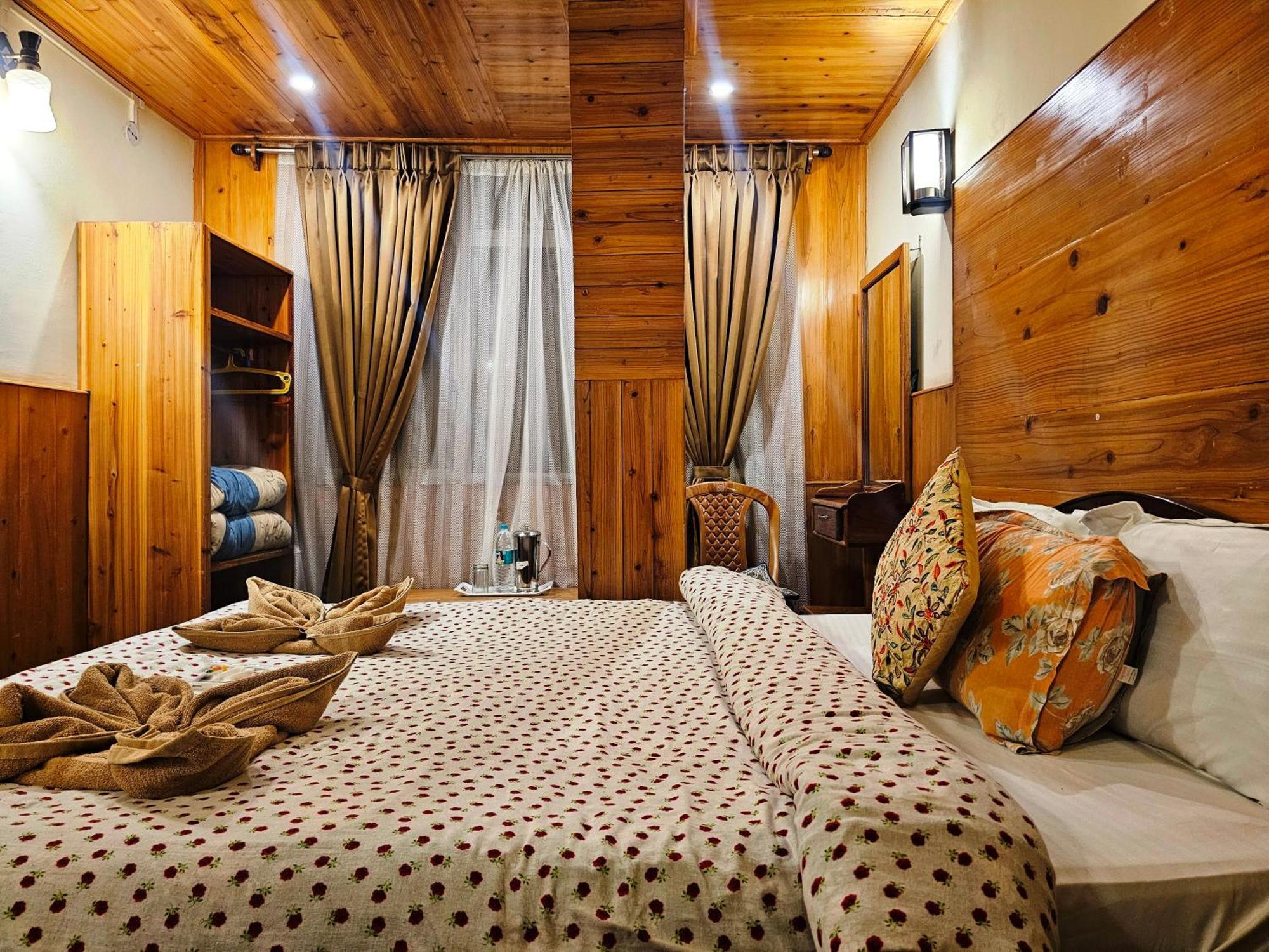 Hotel Golden Orchid Darjeeling  Exterior photo