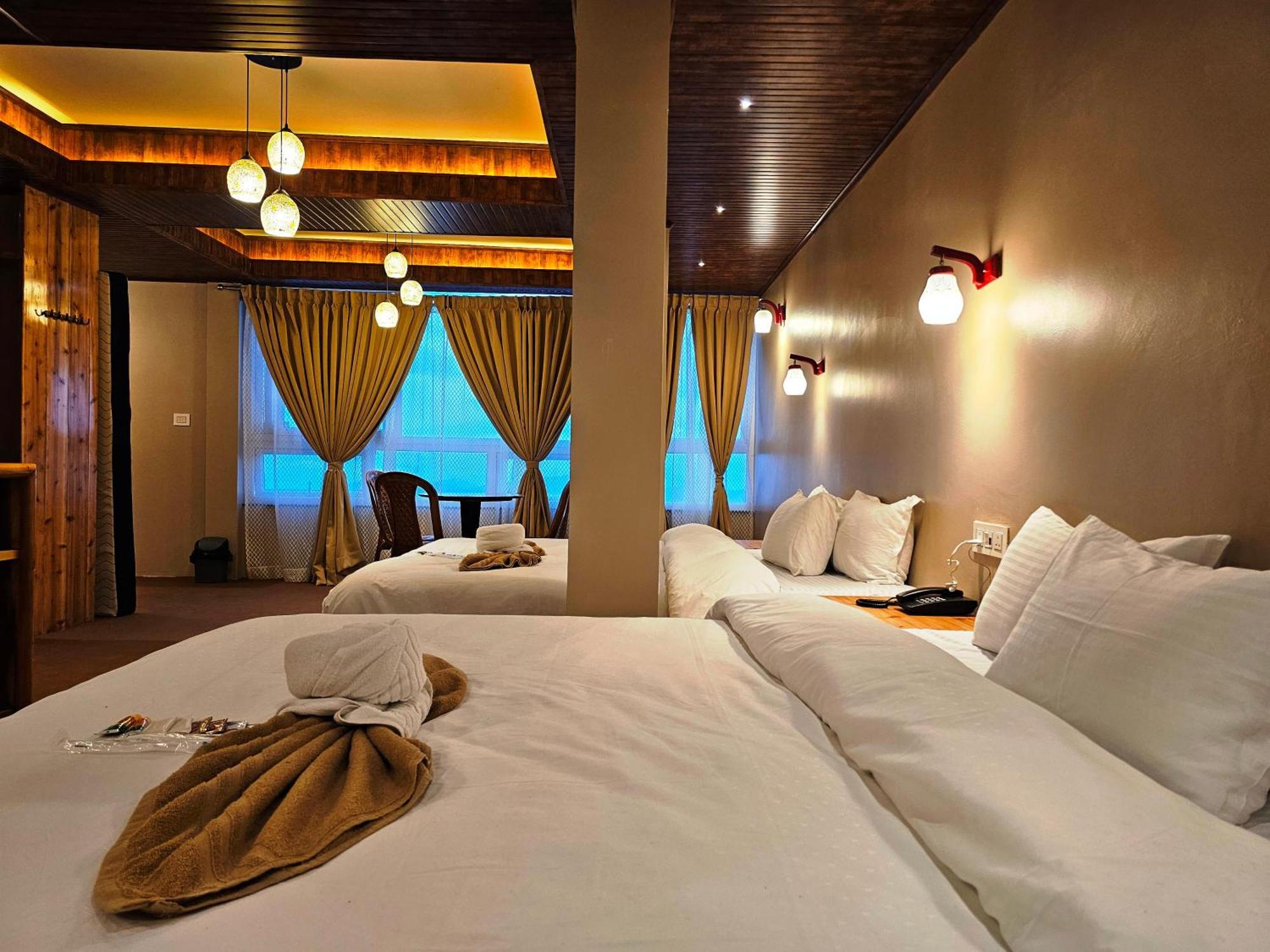 Hotel Golden Orchid Darjeeling  Exterior photo